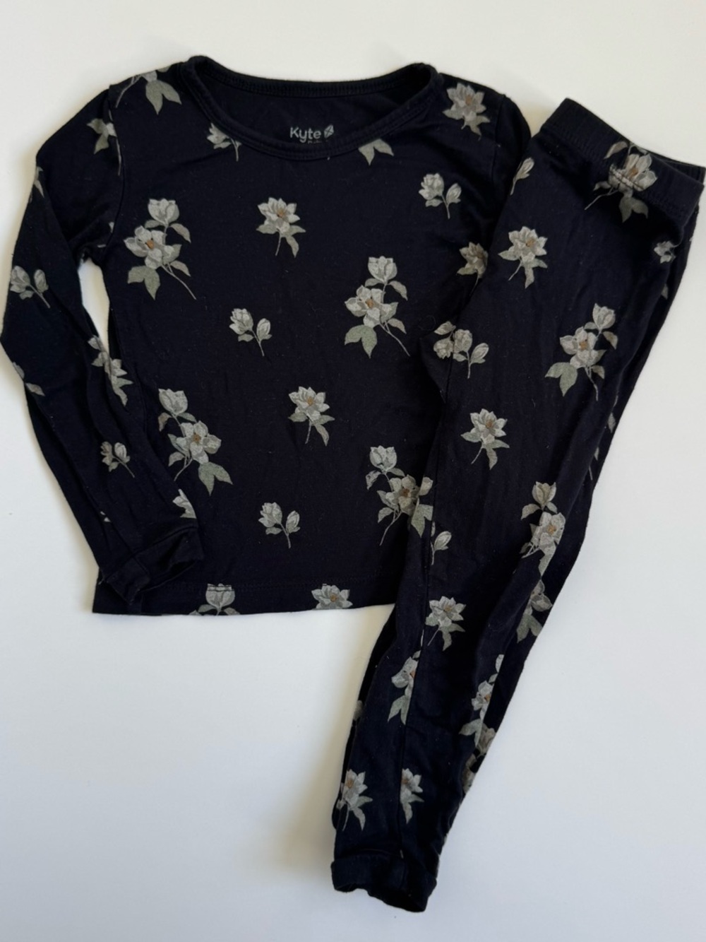 Kyte BABY Floral Two-Piece Pajama Set 18-24 month